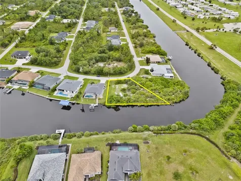 8050 Santa Cruz Drive Port Charlotte FL 33981
