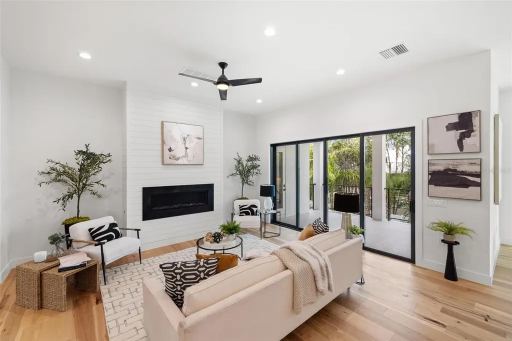 226 Garden Lane Sarasota FL 34242