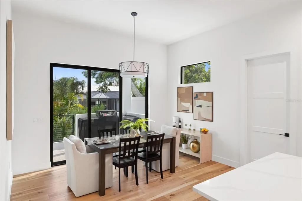 226 Garden Lane Sarasota FL 34242