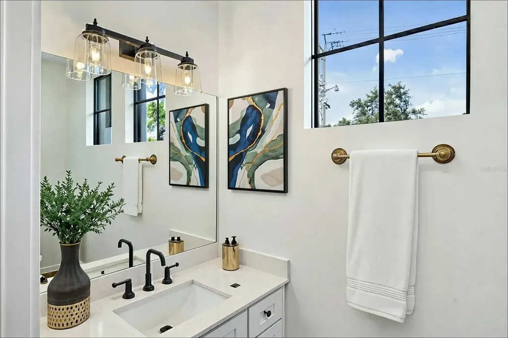 226 Garden Lane Sarasota FL 34242