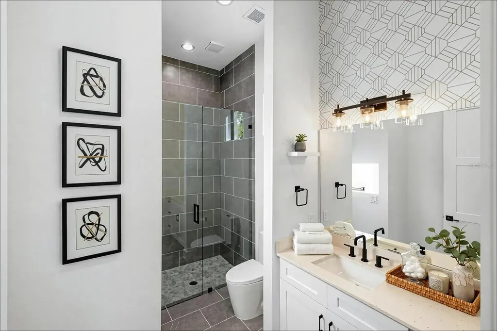 226 Garden Lane Sarasota FL 34242