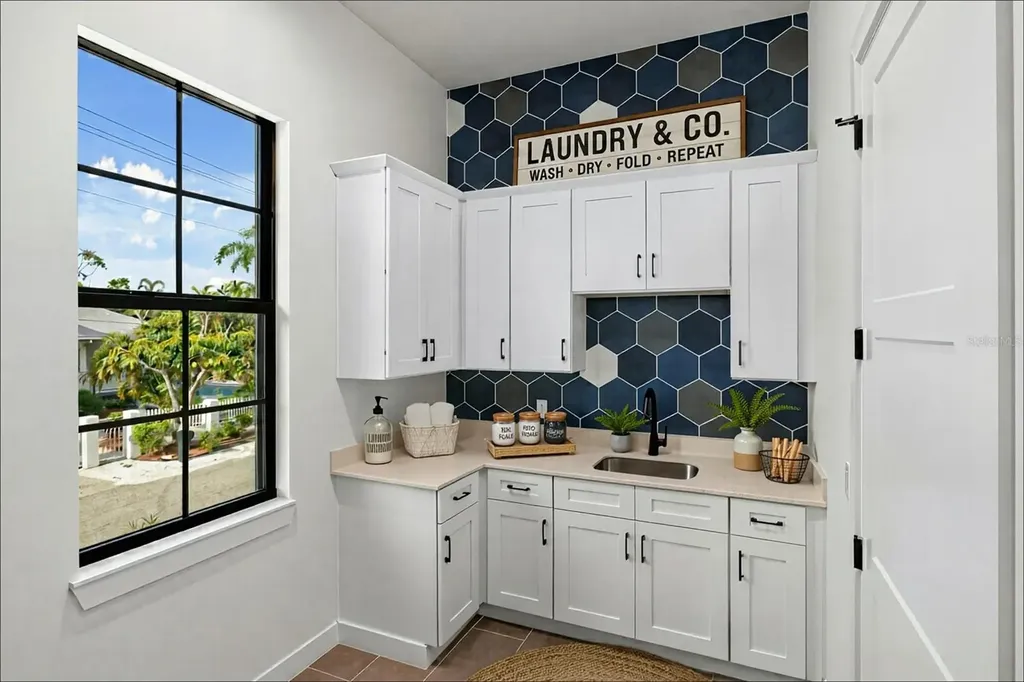 226 Garden Lane Sarasota FL 34242