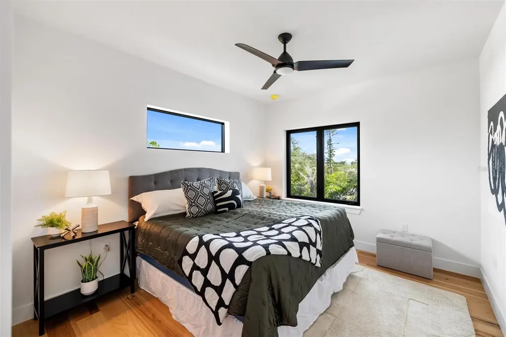 226 Garden Lane Sarasota FL 34242