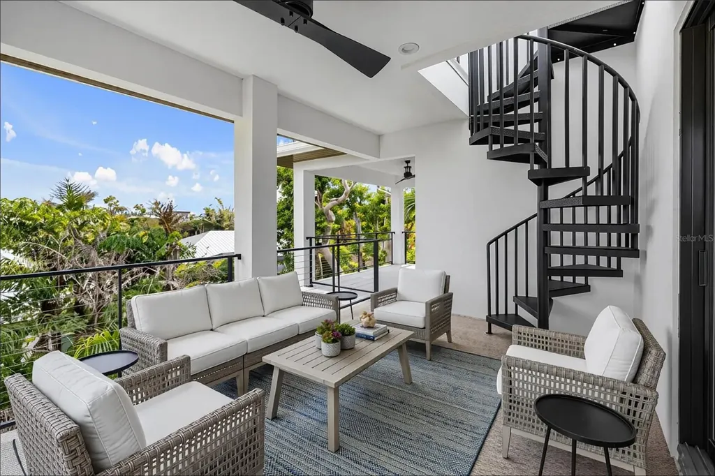 226 Garden Lane Sarasota FL 34242