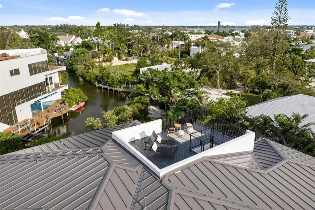 226 Garden Lane Sarasota FL 34242