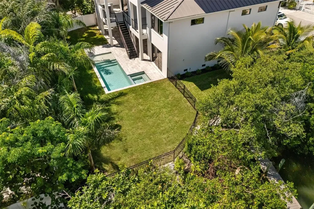 226 Garden Lane Sarasota FL 34242