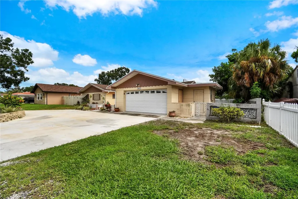 2670 Pinellas Point Drive S St Petersburg FL 33712