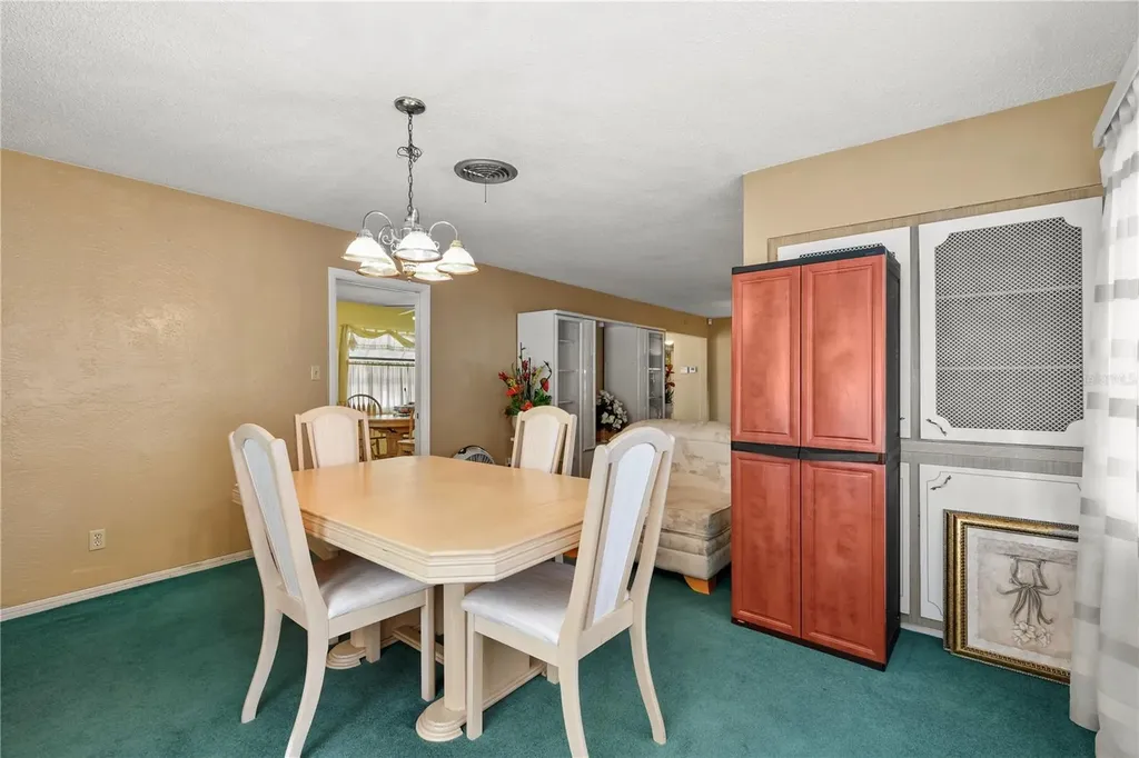 2670 Pinellas Point Drive S St Petersburg FL 33712