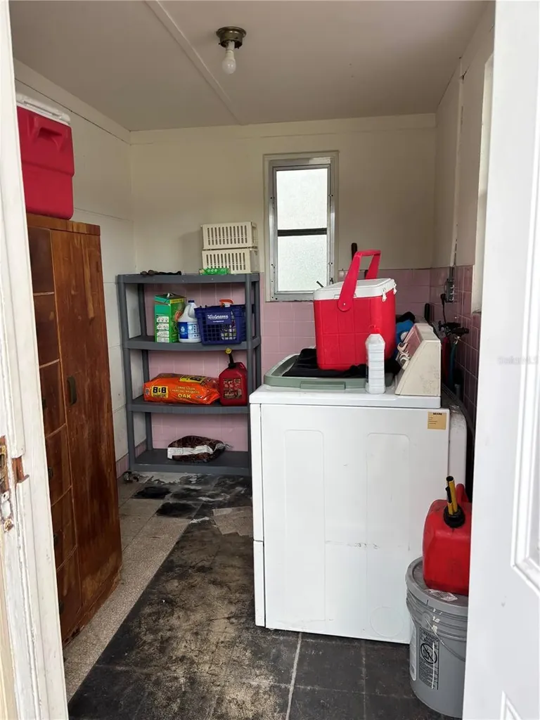 2670 Pinellas Point Drive S St Petersburg FL 33712