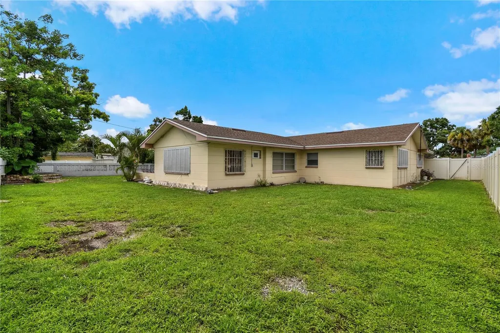 2670 Pinellas Point Drive S St Petersburg FL 33712