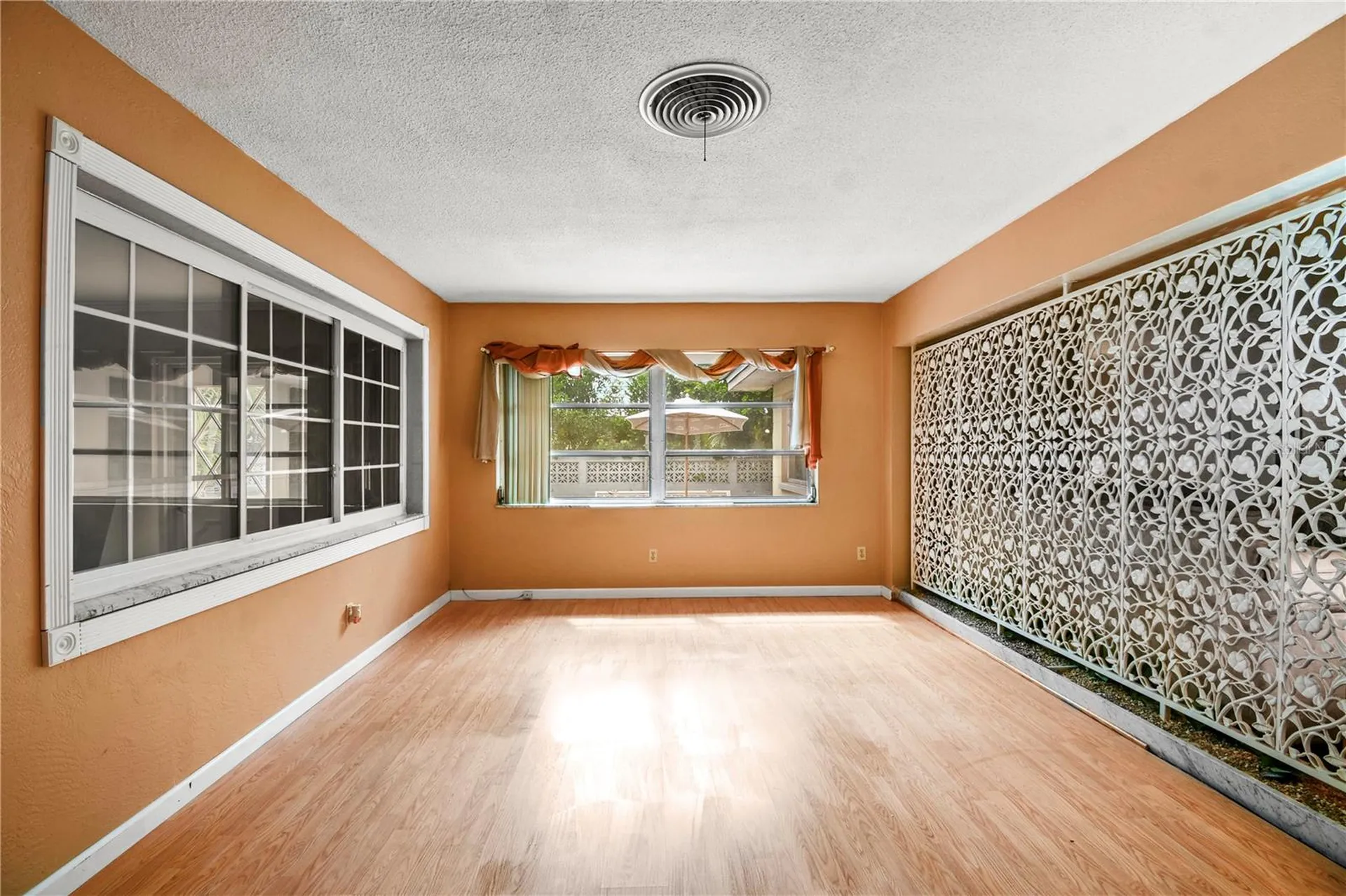 2670 Pinellas Point Drive S St Petersburg FL 33712