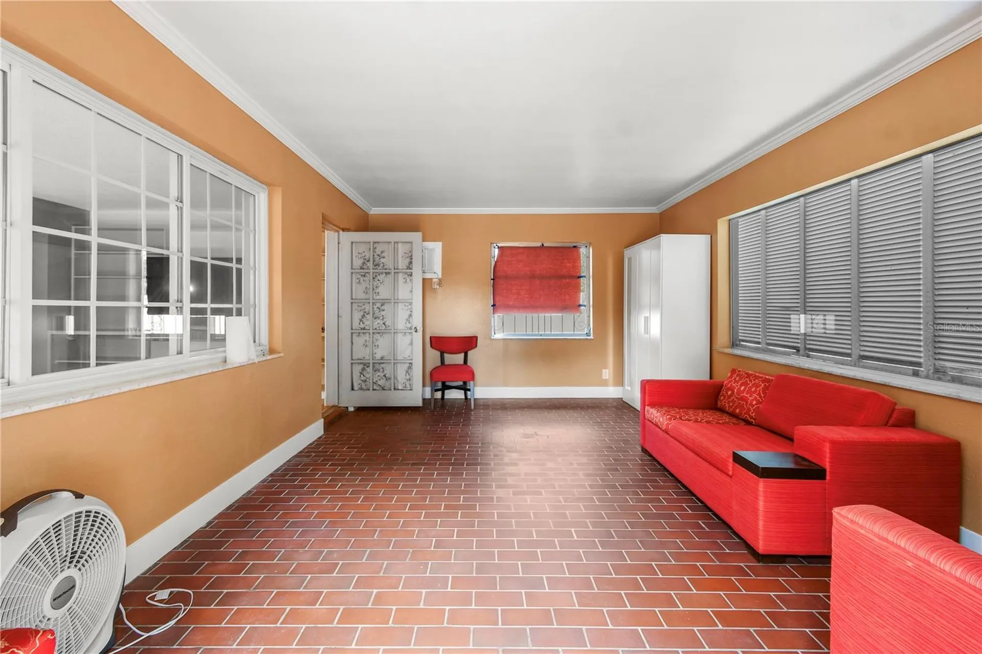 2670 Pinellas Point Drive S St Petersburg FL 33712