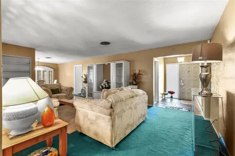 2670 Pinellas Point Drive S St Petersburg FL 33712