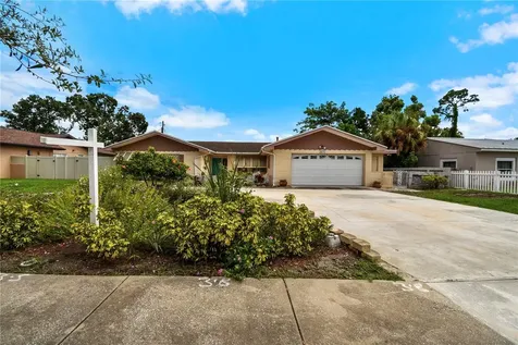 2670 Pinellas Point Drive S St Petersburg FL 33712