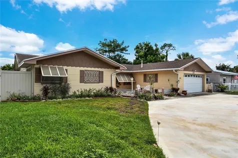 2670 Pinellas Point Drive S St Petersburg FL 33712