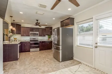 1221 Woodlawn Street Clearwater FL 33756