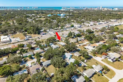1221 Woodlawn Street Clearwater FL 33756