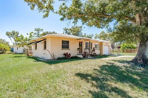 1221 Woodlawn Street Clearwater FL 33756