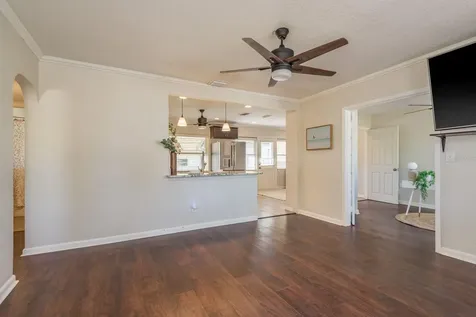 1221 Woodlawn Street Clearwater FL 33756