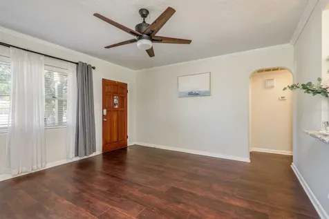 1221 Woodlawn Street Clearwater FL 33756