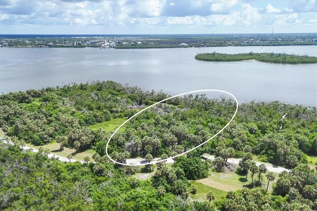 6040 Palm Point Way Placida FL 33946