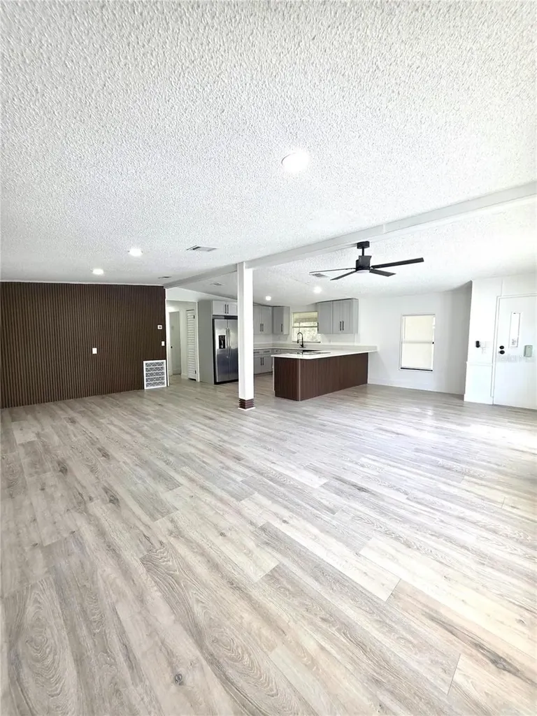 16909 Bay Avenue Montverde FL 34756
