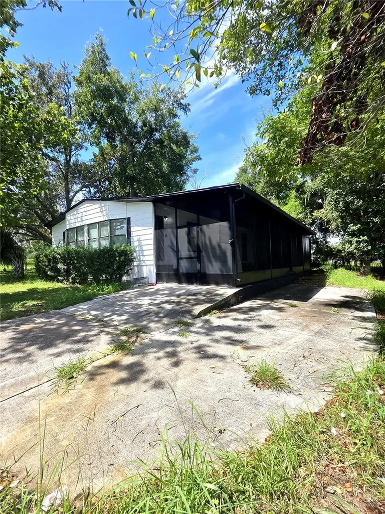 16909 Bay Avenue Montverde FL 34756