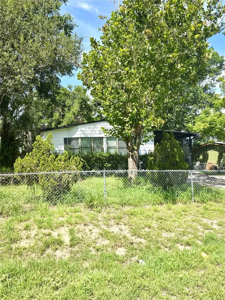 16909 Bay Avenue Montverde FL 34756