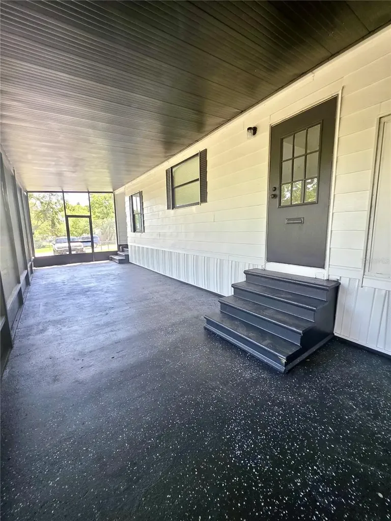 16909 Bay Avenue Montverde FL 34756