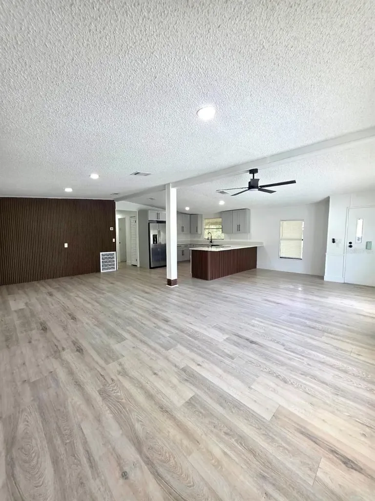 16909 Bay Avenue Montverde FL 34756