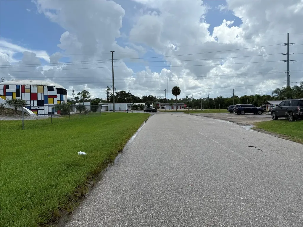 1ST Street NE Ruskin FL 33570