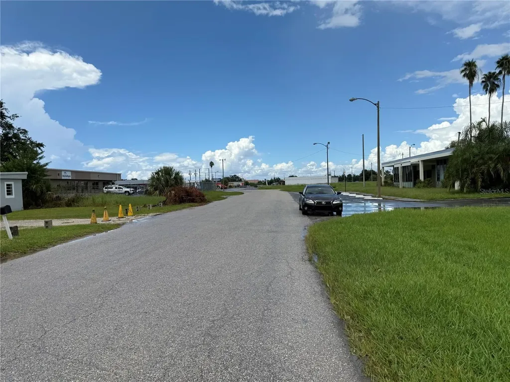 1ST Street NE Ruskin FL 33570