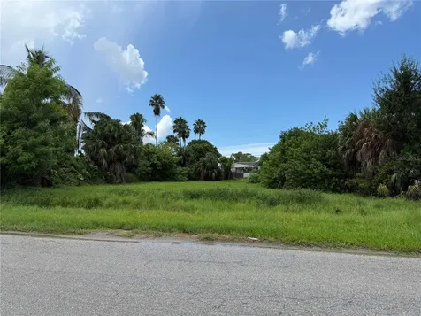 1ST Street NE Ruskin FL 33570