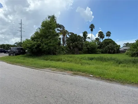 1ST Street NE Ruskin FL 33570