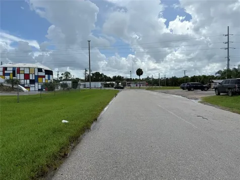 1ST Street NE Ruskin FL 33570