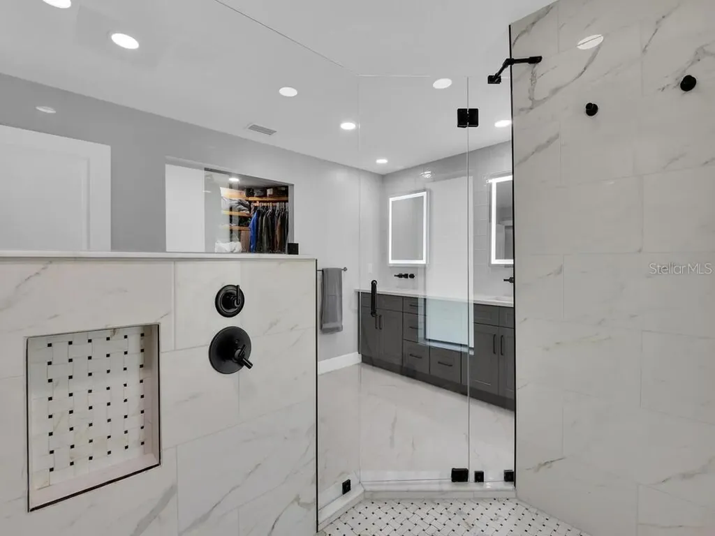 6923 Old Whiskey Creek Drive Fort Myers FL 33919