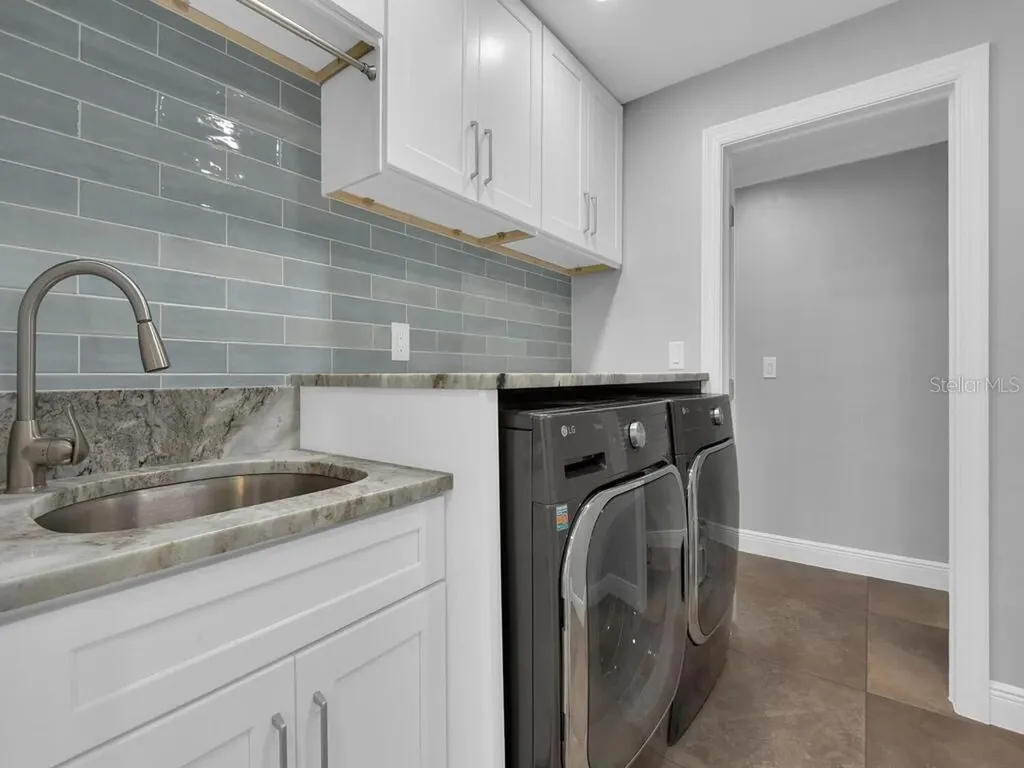 6923 Old Whiskey Creek Drive Fort Myers FL 33919