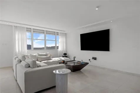 225 Road No 2, Villa Caparra Plaza Guaynabo PR 00966