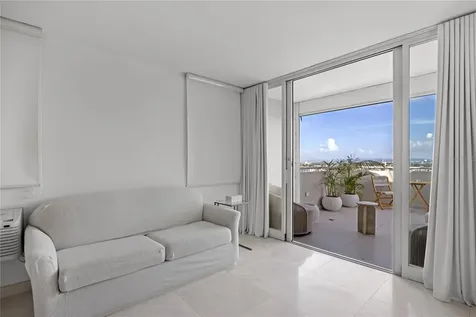 225 Road No 2, Villa Caparra Plaza Guaynabo PR 00966