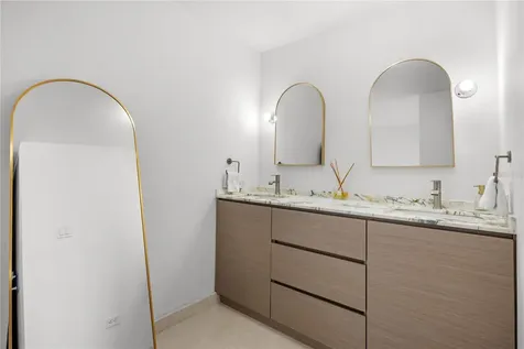 225 Road No 2, Villa Caparra Plaza Guaynabo PR 00966