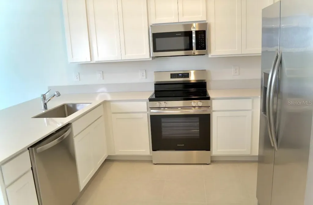 2947 Savoir Avenue Davenport FL 33837