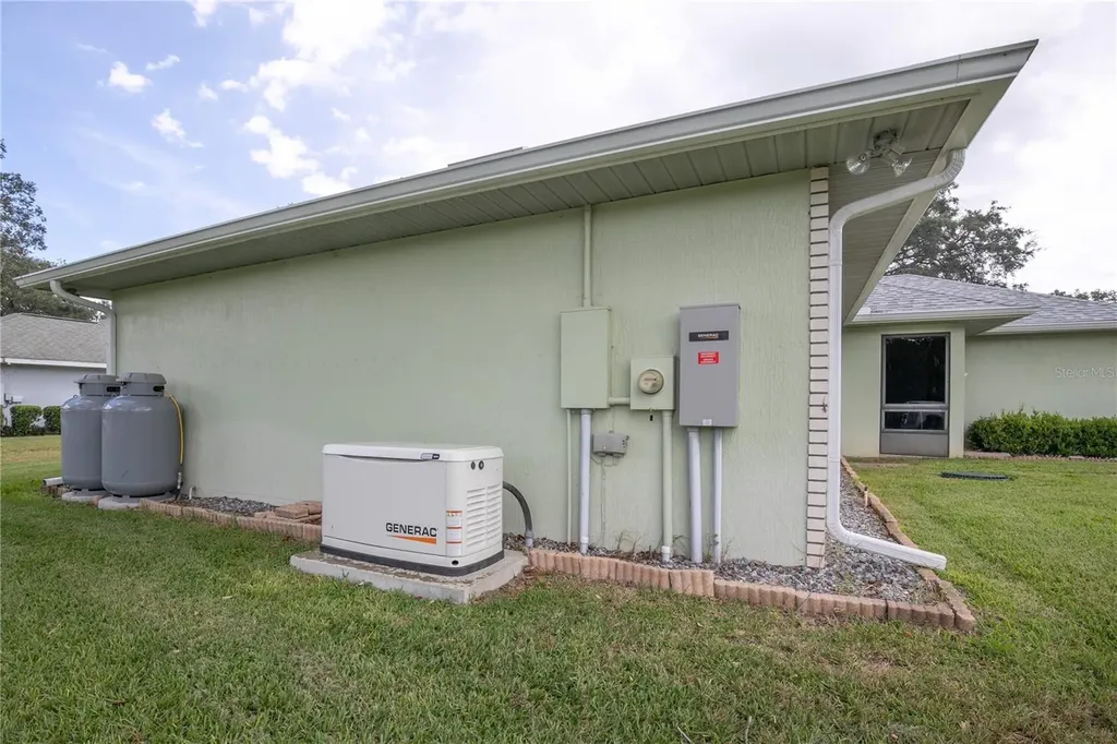 1003 Woodward Oaks Circle Eustis FL 32726