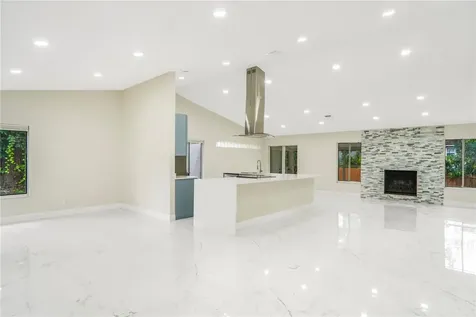 495 Howard Avenue Longwood FL 32750