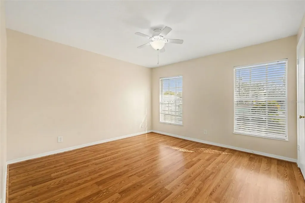 37240 Embassy Park Lane Dade City FL 33525