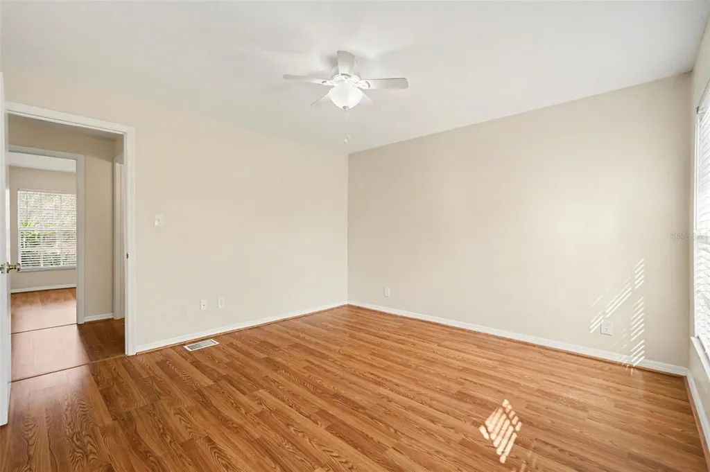 37240 Embassy Park Lane Dade City FL 33525