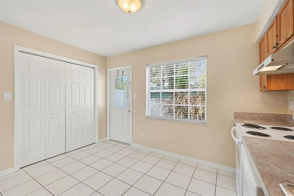 37240 Embassy Park Lane Dade City FL 33525