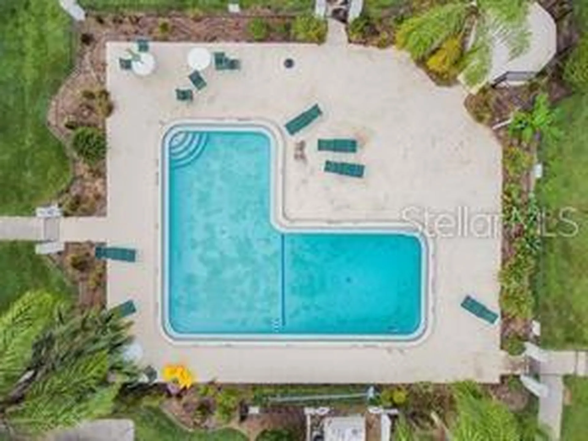 37240 Embassy Park Lane Dade City FL 33525