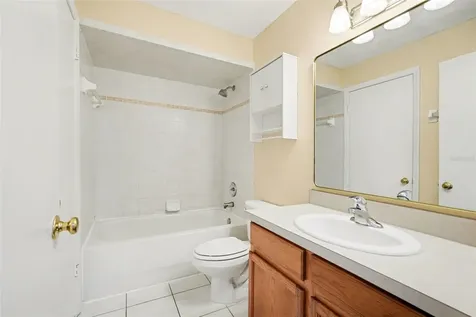 37240 Embassy Park Lane Dade City FL 33525