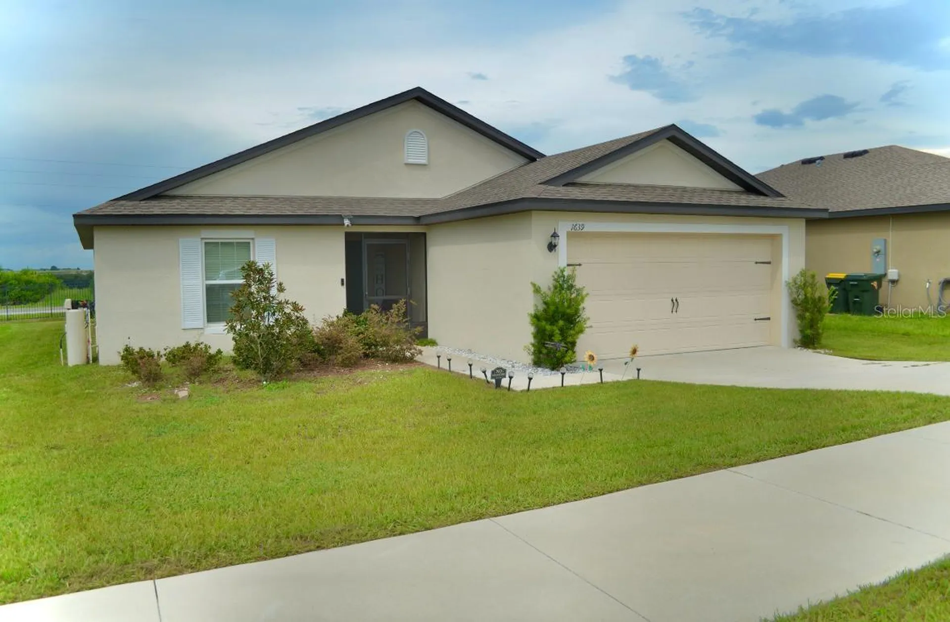 1639 Swan Lake Circle Dundee FL 33838