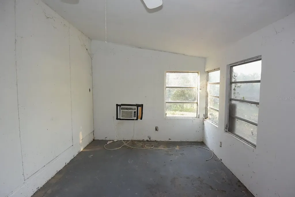 7610 Anna Avenue Gibsonton FL 33534